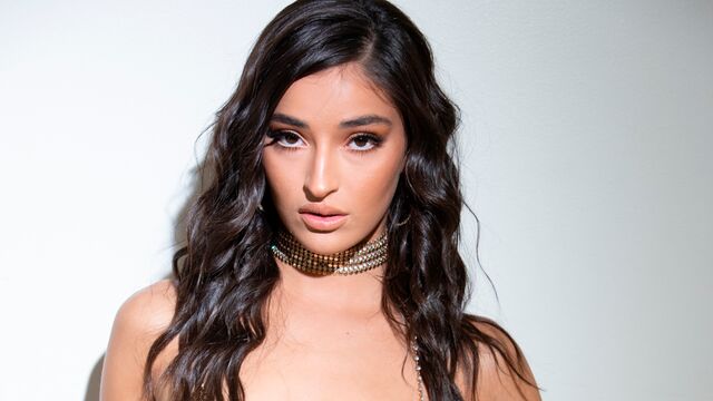 Missionary movie with seductive Emily Willis