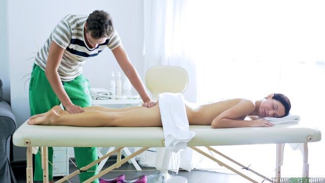 Blowjob smut with seductive Dinara