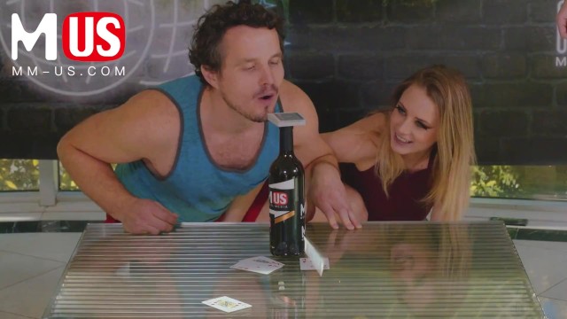 Party film with pretty Kyler Quinn from Grab