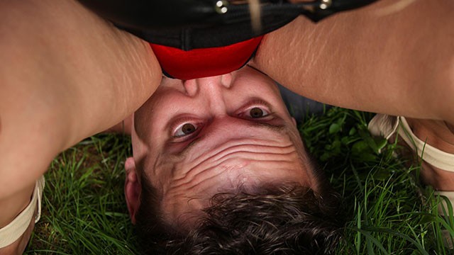 Kink bang with horny Lenka from Grab