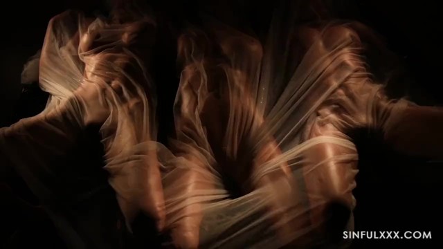 Passionate Kissing film with pretty Mugur and Florane Russell from Grab