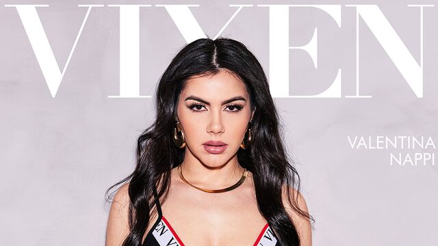 Oral sex with seductive Valentina Nappi