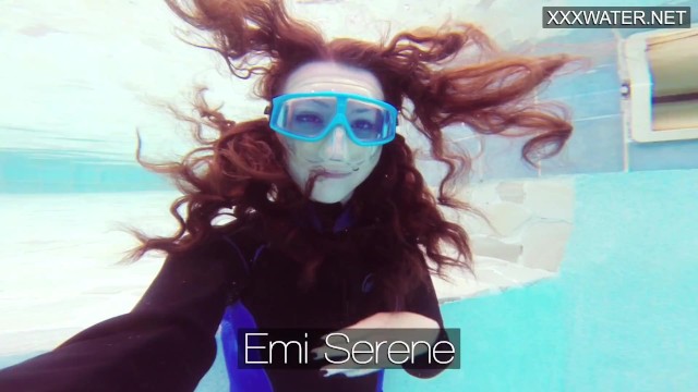 Swimming film with gorgeous Emi