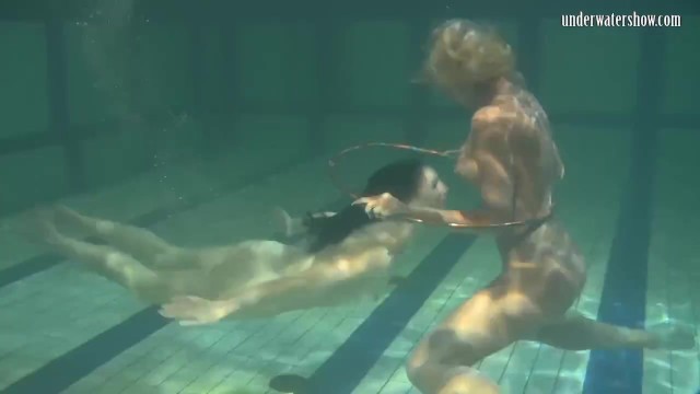 Underwater Babe action from Grab