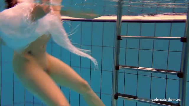 Underwater Teen (18+) porn from Grab
