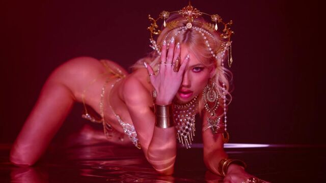 Cowgirl sex with pretty Ivy Wolfe and Seth Gamble