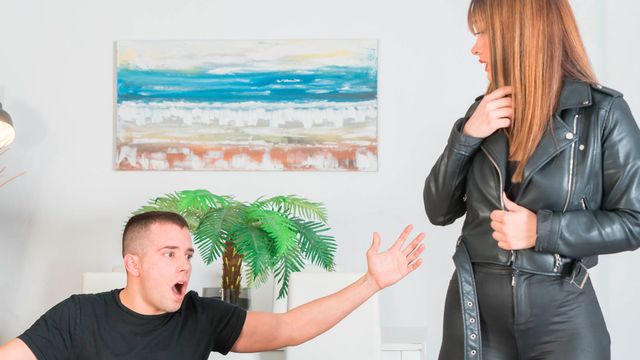 Reverse Cowgirl film with passionate Ginebra Bellucci and Misha Maver