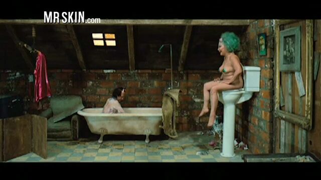 In The Bed film with tempting Amateur