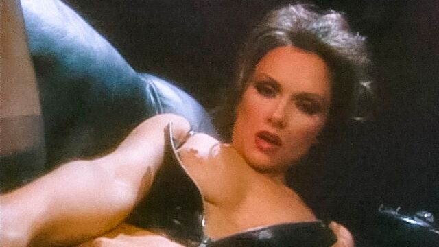 Handjob video with sexy Taren Steele