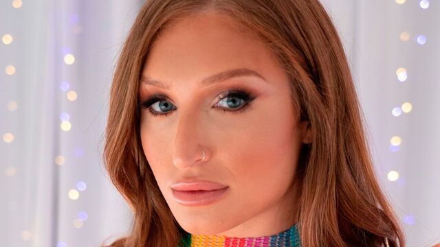 Cowgirl sex with tempting Skylar Snow