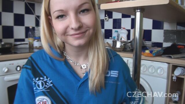 Handjob porn with gorgeous Amateur