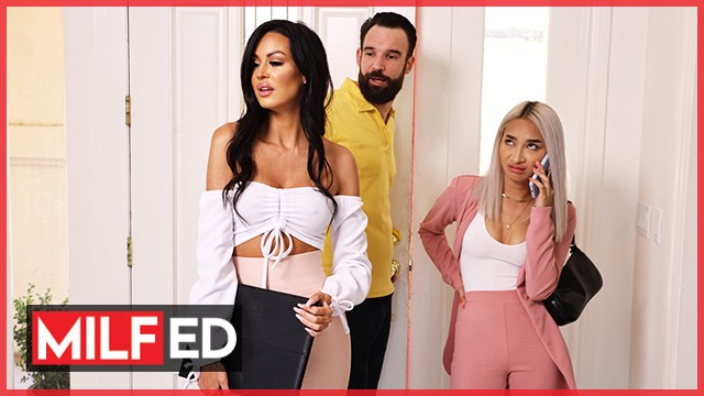 Cowgirl sex with sexy Jamie Michelle