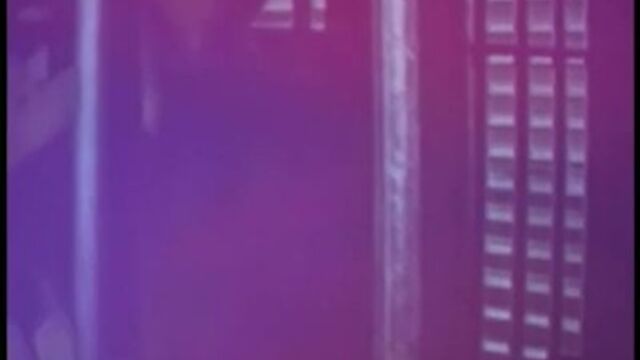 Handjob action from Grab