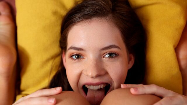 Pussy Licking action with hot Anie Darling and Mia Trejsi