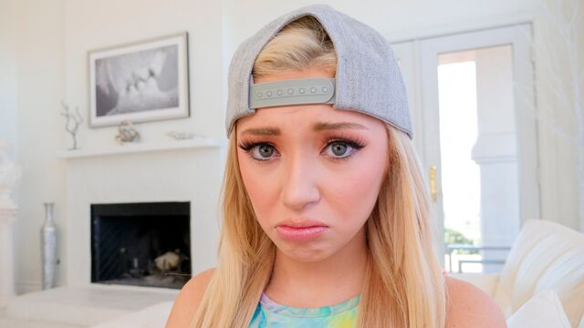 Reverse Cowgirl screw with awesome Sia Lust