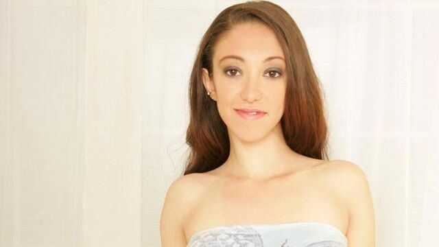 Handjob bang with pretty Jay Starr