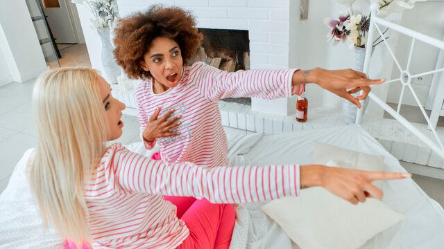 Firm Ass sex with pretty Daisy Lee and Luna Corazon