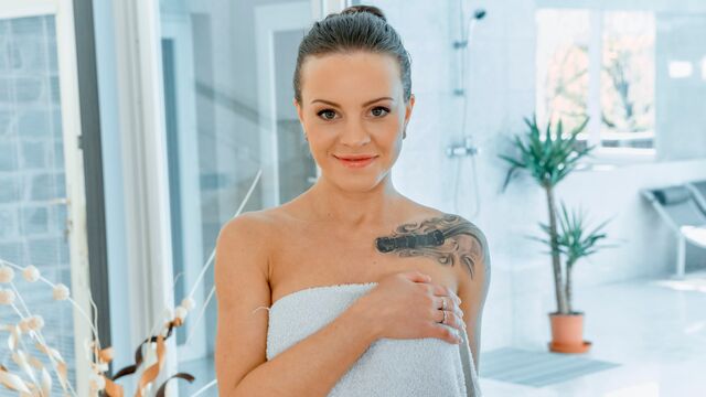 Brunette movie with awesome Lita Phoenix