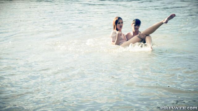 Long Legs film with pretty Jessika Night