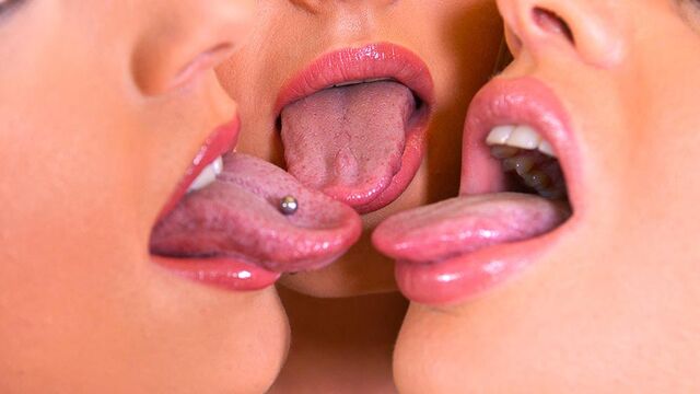 Pussy Licking video with tempting Cecilia De Lys and Lucy Heart