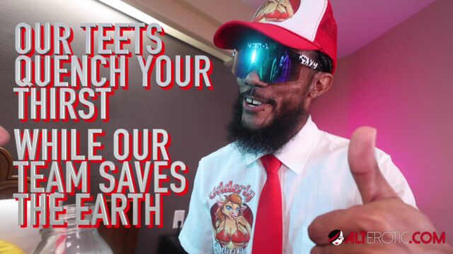 Cowgirl sex with hot Kennedy Rose