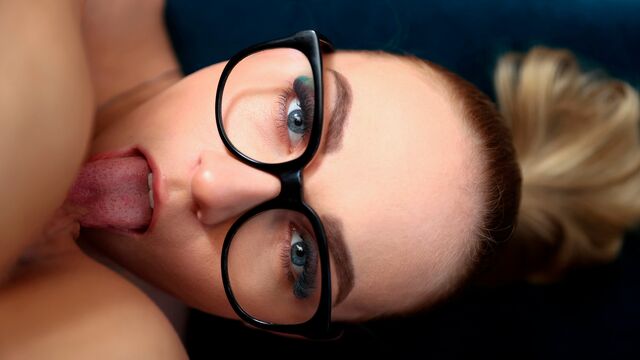 Masturbation porn with hot Jenny Wild