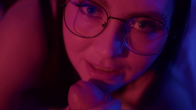 Piss action with prefect Alexa MooreX from Grab