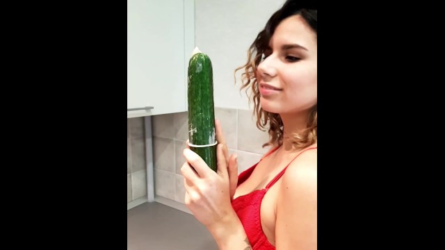 Beutifull Girl sex with prefect Ev4Evans from Grab