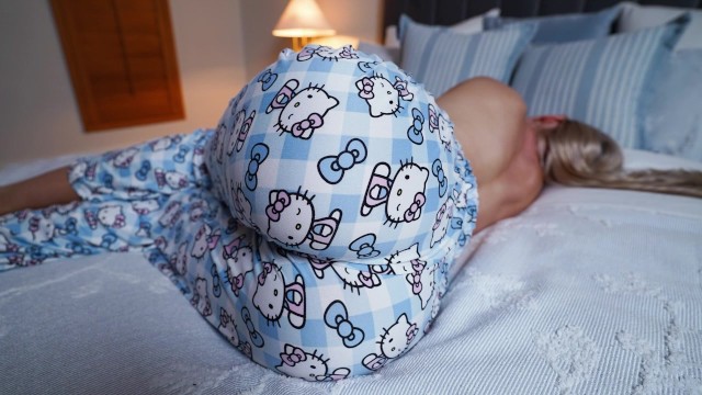 Close Up bang with sexy CarryLight MILF from Grab