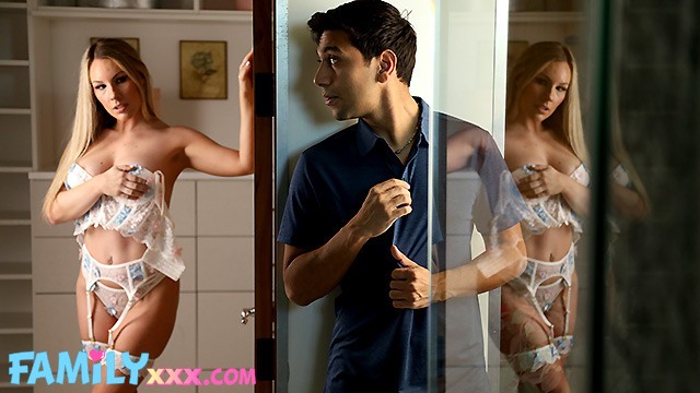 Milf Deepthroat video with sexy Bunny Madison and Max Fills from Grab