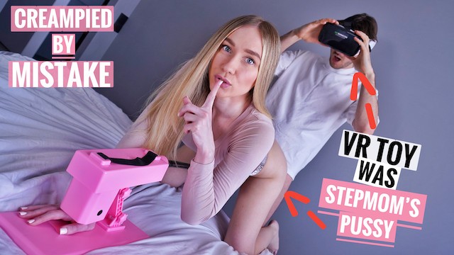 Virtual Reality sex with pretty Secret Elle from Grab