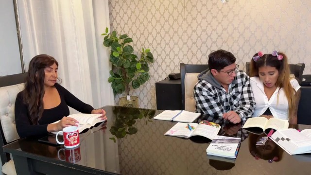 Handjob bang with sexy Doll_and_Richie and Summer_steph from Grab