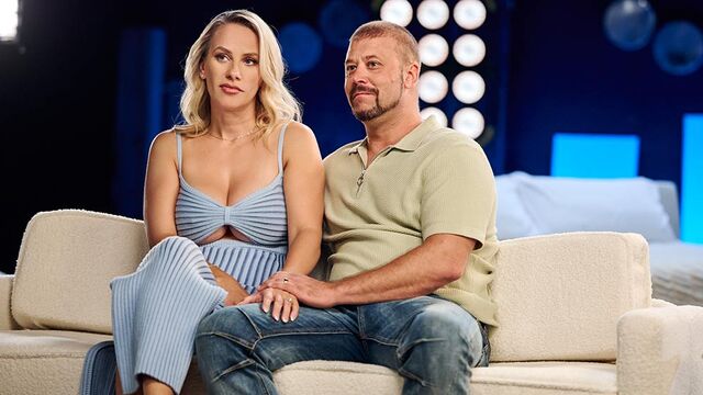 Side Fuck screw with horny Sadie Rose