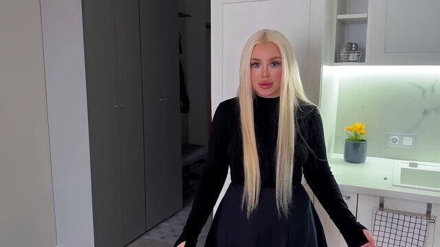 Real Couple Homemade video with sexy Blondessa from Grab
