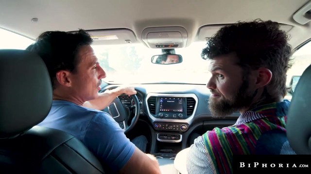 Bisexual Anal action with gorgeous Michael DelRay and Cesar Xes from Grab