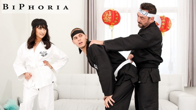 Bisexual Couple porn with tempting Isabella Nice