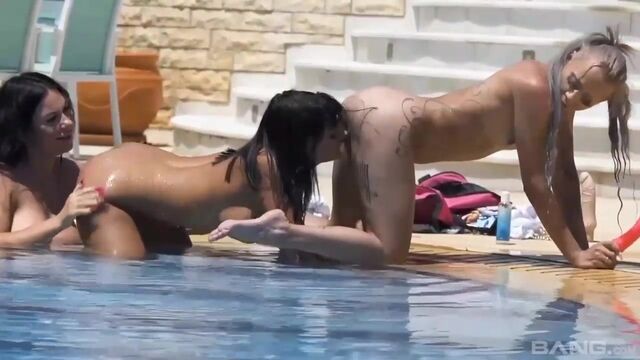 Pool smut with prefect Alice Alisaki, Inna Innaki and Rosa Rosita