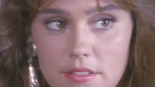 Stripping screw with seductive Jeanna Fine and Saber