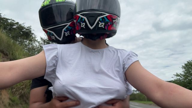 Gostosa action with passionate POV Duo Anonimo and Sweetfantasy13 from Grab