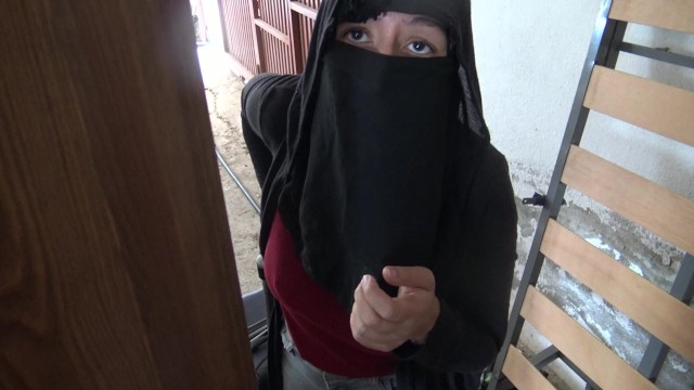 Hijab video with passionate SouzanHalabi from Grab