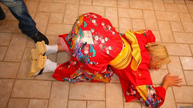 Shower screw with hot Brooke Brand