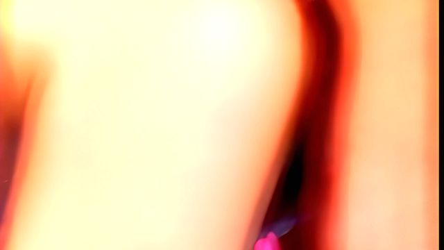 Facial Cumshot scene with gorgeous Evan Stone