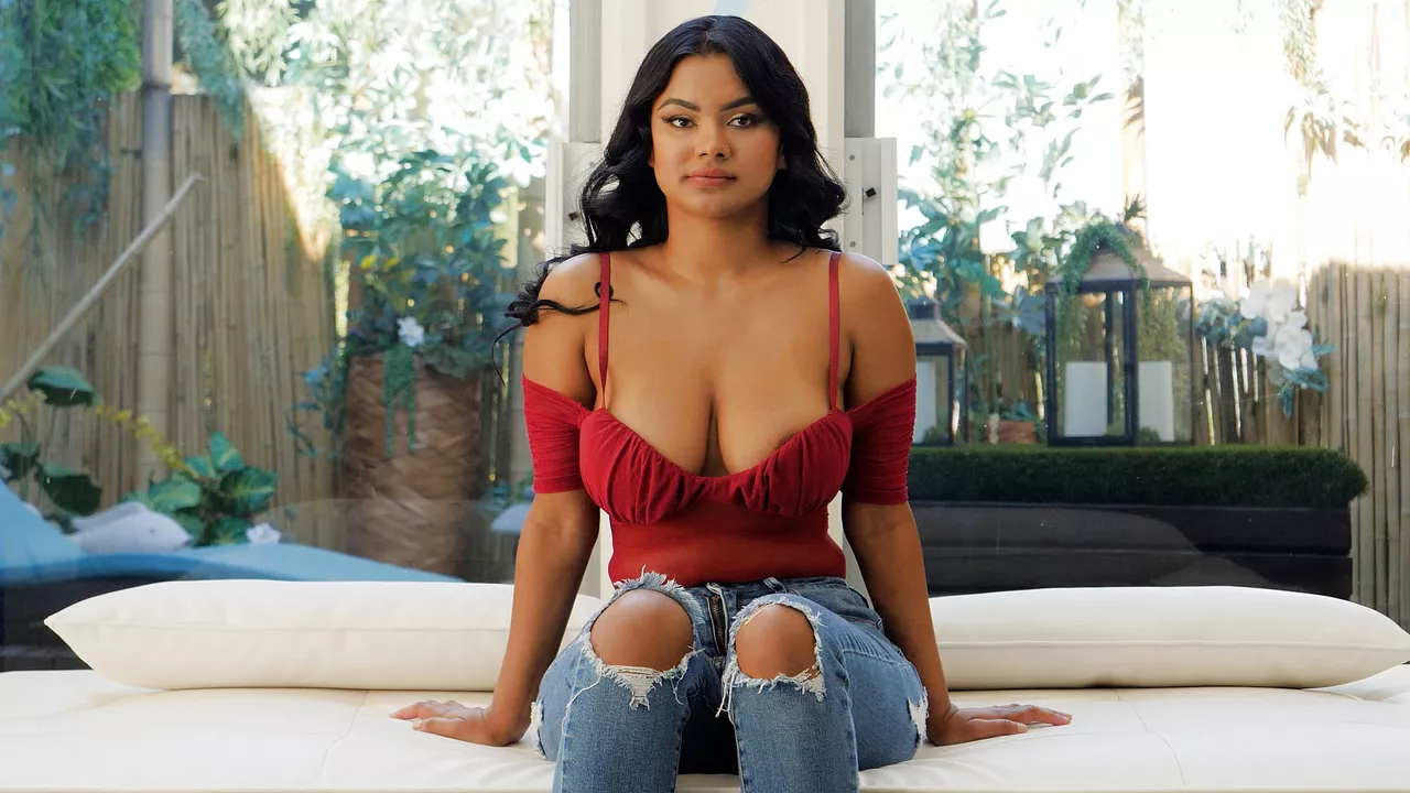 Natural Tits smut with tempting Numi - MAX.PORN
