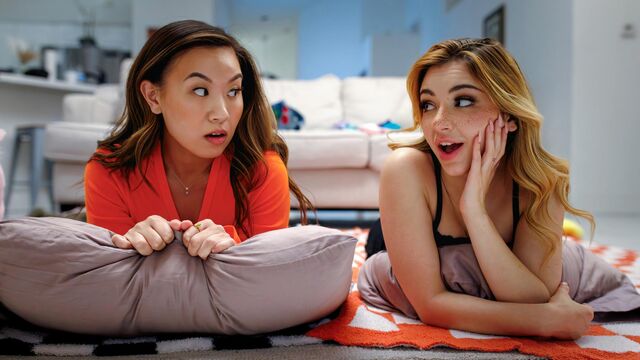 Side Fuck screw with gorgeous StepSiblingsCaught