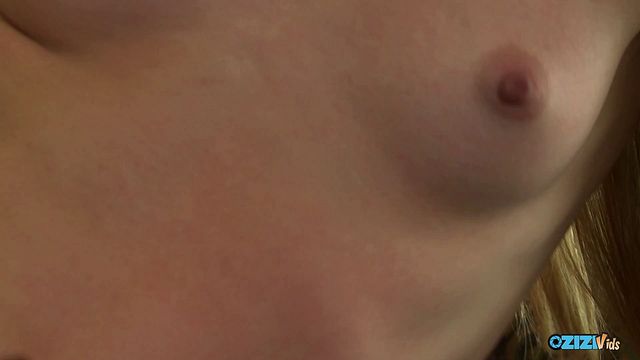 Facial porn with gorgeous Avril