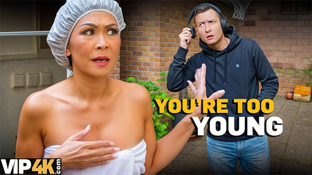 Hard scene with gorgeous Charlie Dean from Grab