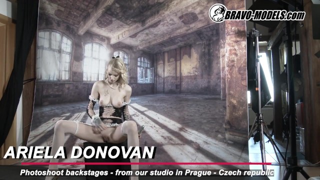 Blonde sex with awesome Ariela and Ariela Donovan from Grab