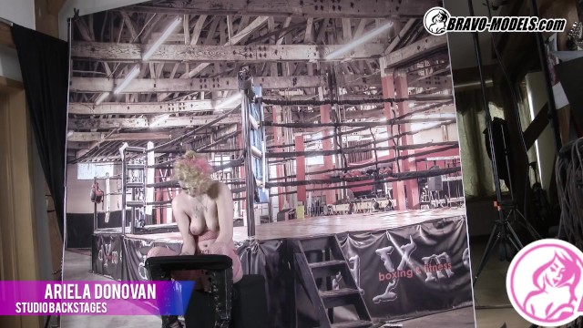 Photoshoot video with awesome Ariela and Ariela Donovan