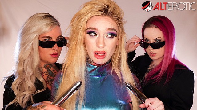 Inked porn with horny Darcy Diamond, Lady Lazarus and Misha Montana