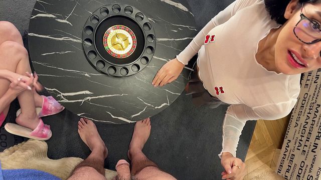 College smut with awesome Carolina Guerrero and Nata Ocean from Grab